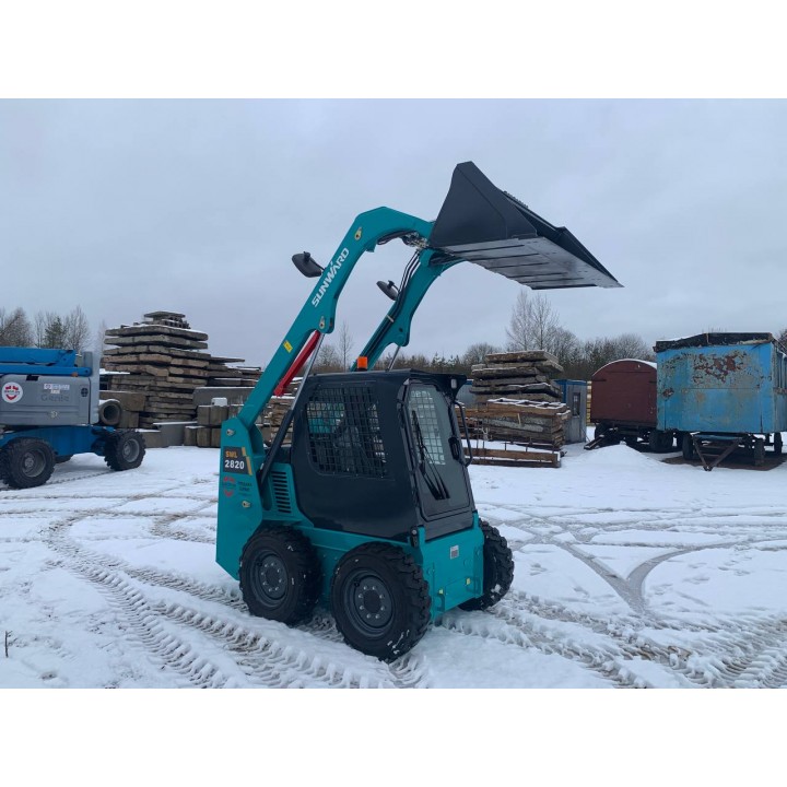 Мини-погрузчик Sunward SWL2820