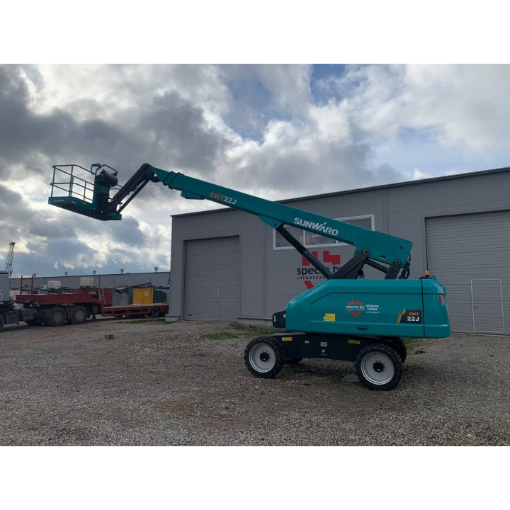 Телескопический дизельный подъемник Sunward SWT22J